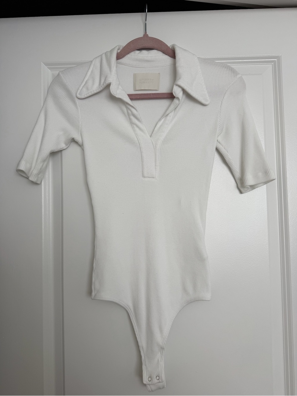 Citizens Of Humanity White Ribbed Collared Baby Bodysuit